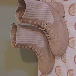 Esprit Autumn Bootie Size 9